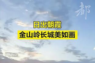 后程拉胯！惠特摩尔首节3中3得7分 后三节8中1&全场仅得9分